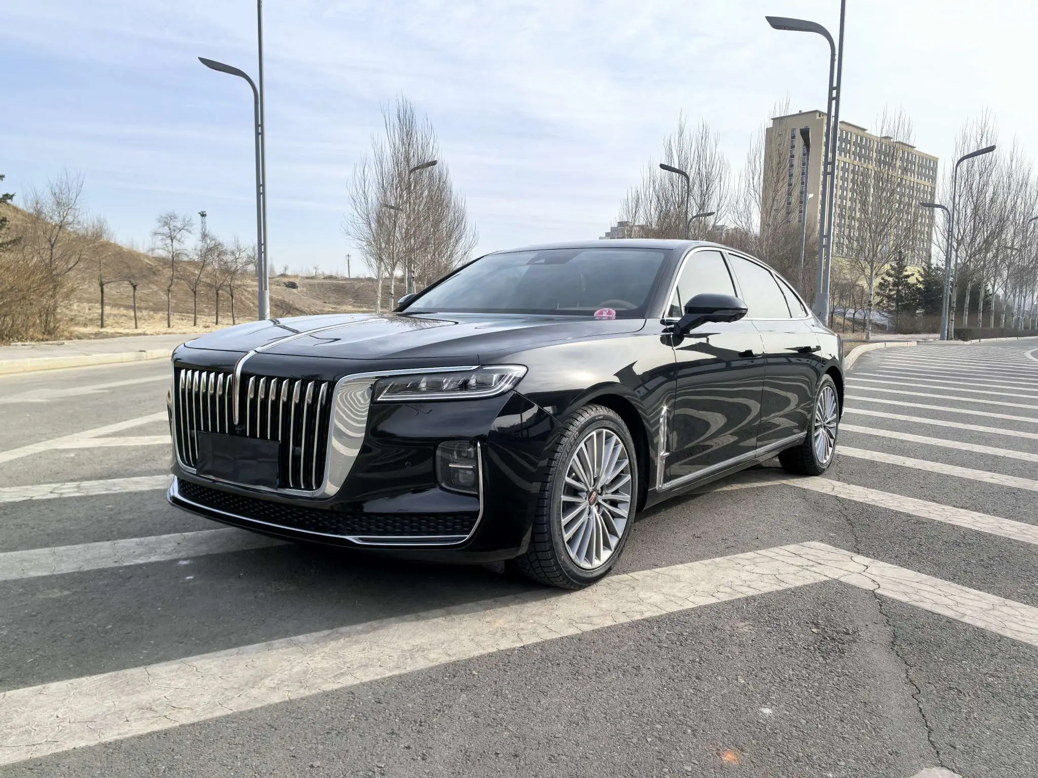 Hongqi H9  из Китая