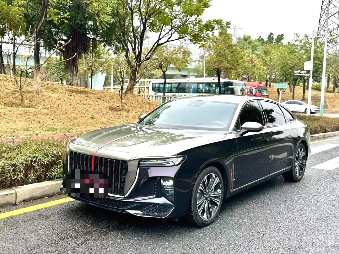 Hongqi H9  из Китая