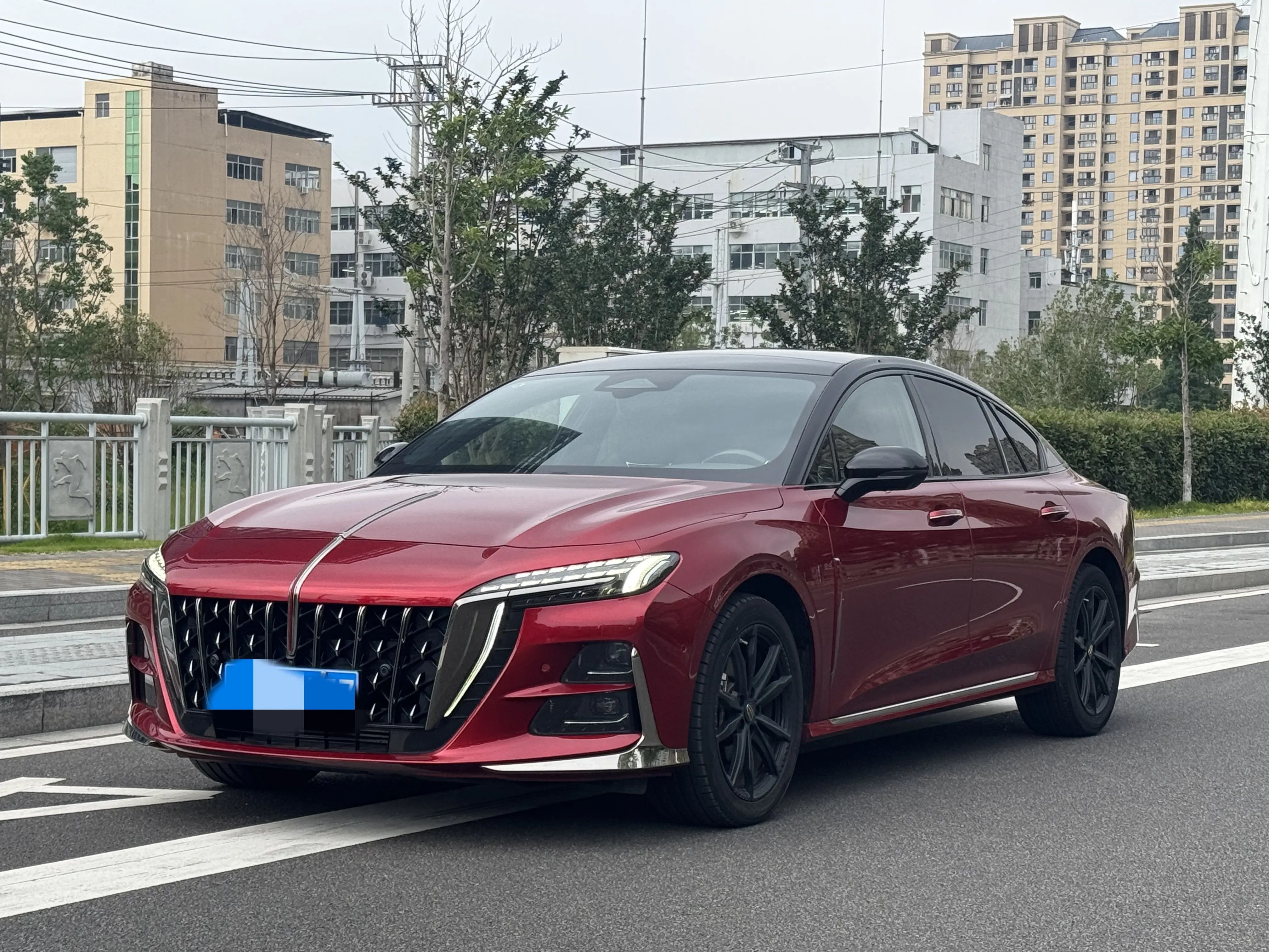 Hongqi H6  из Китая