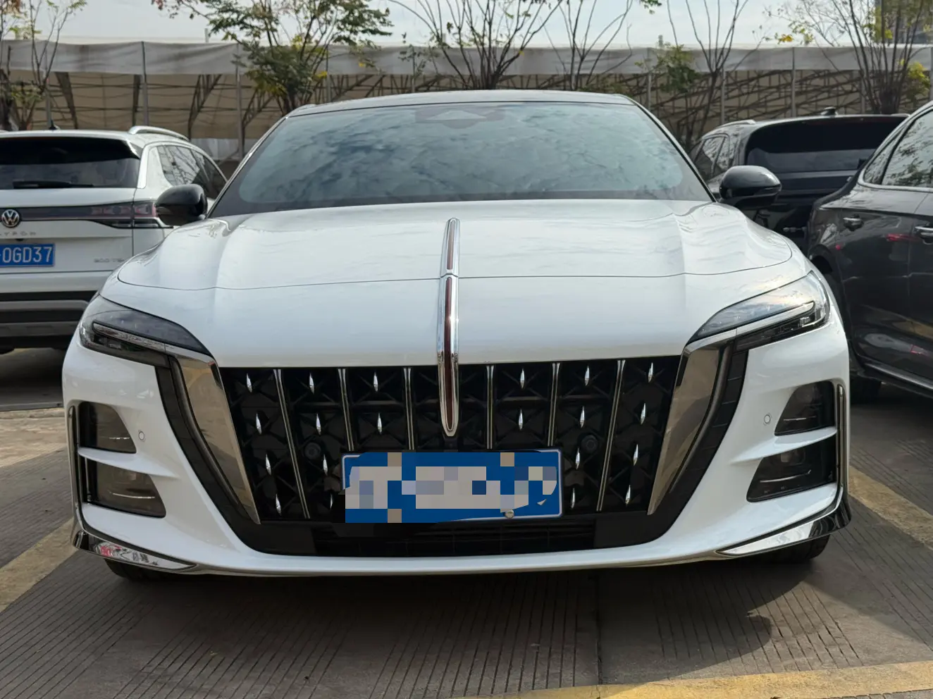 Hongqi H6  из Китая