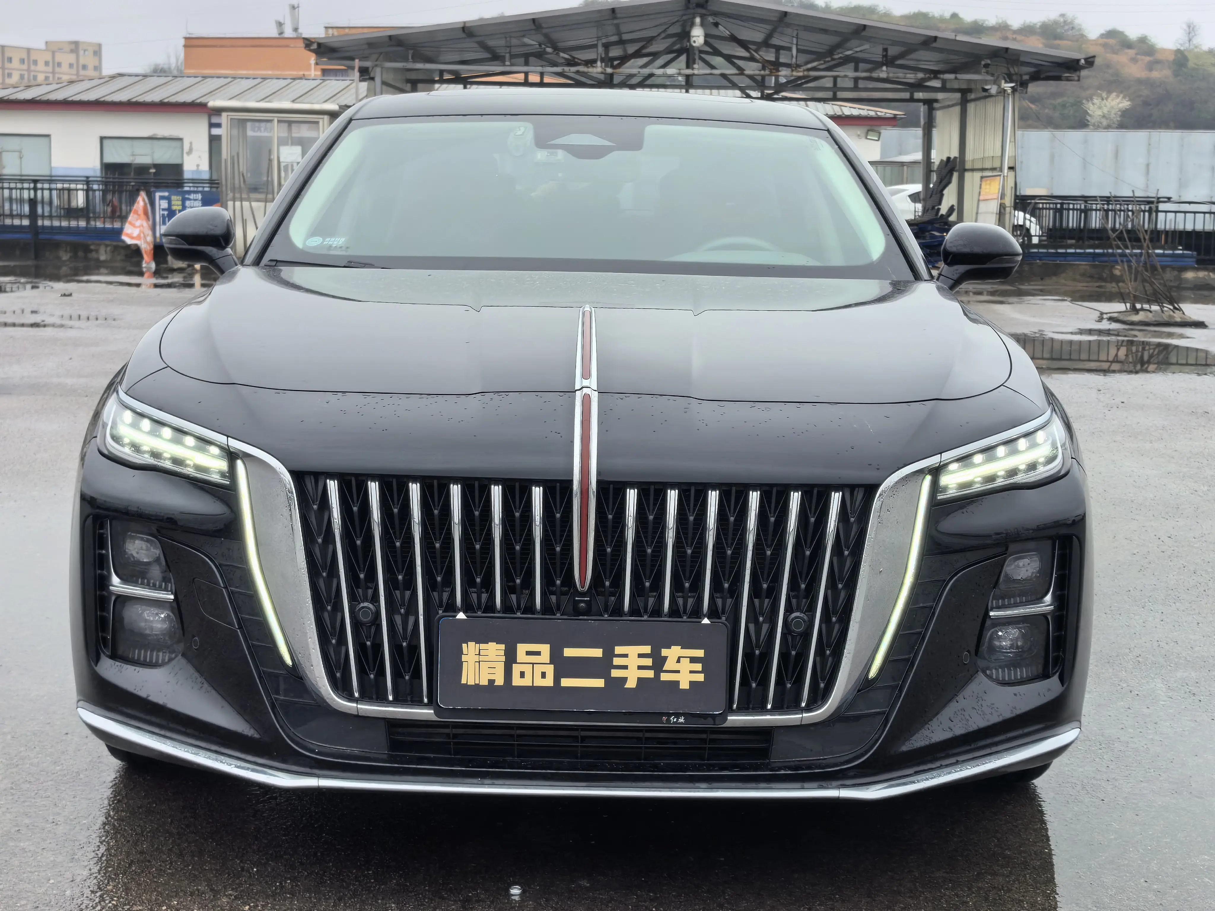 Hongqi H5  из Китая