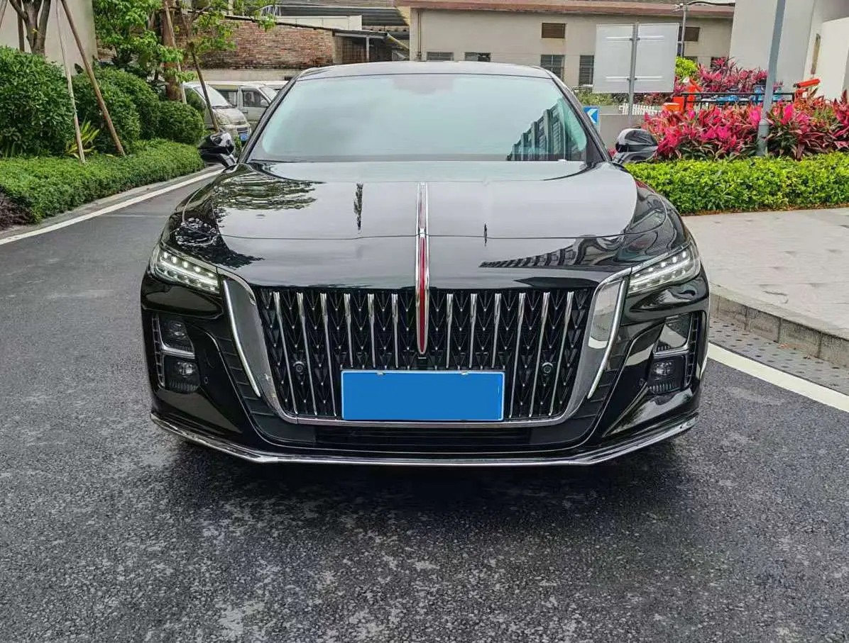 Hongqi H5  из Китая