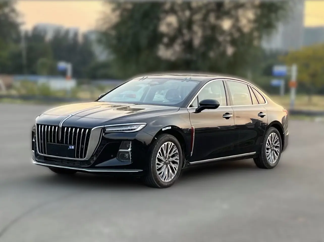 Hongqi H5  из Китая