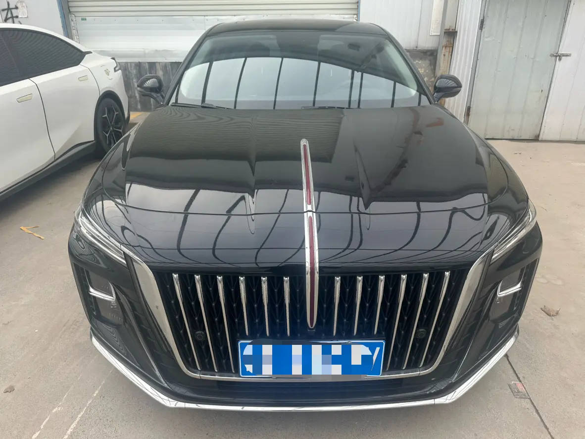 Hongqi H5  из Китая