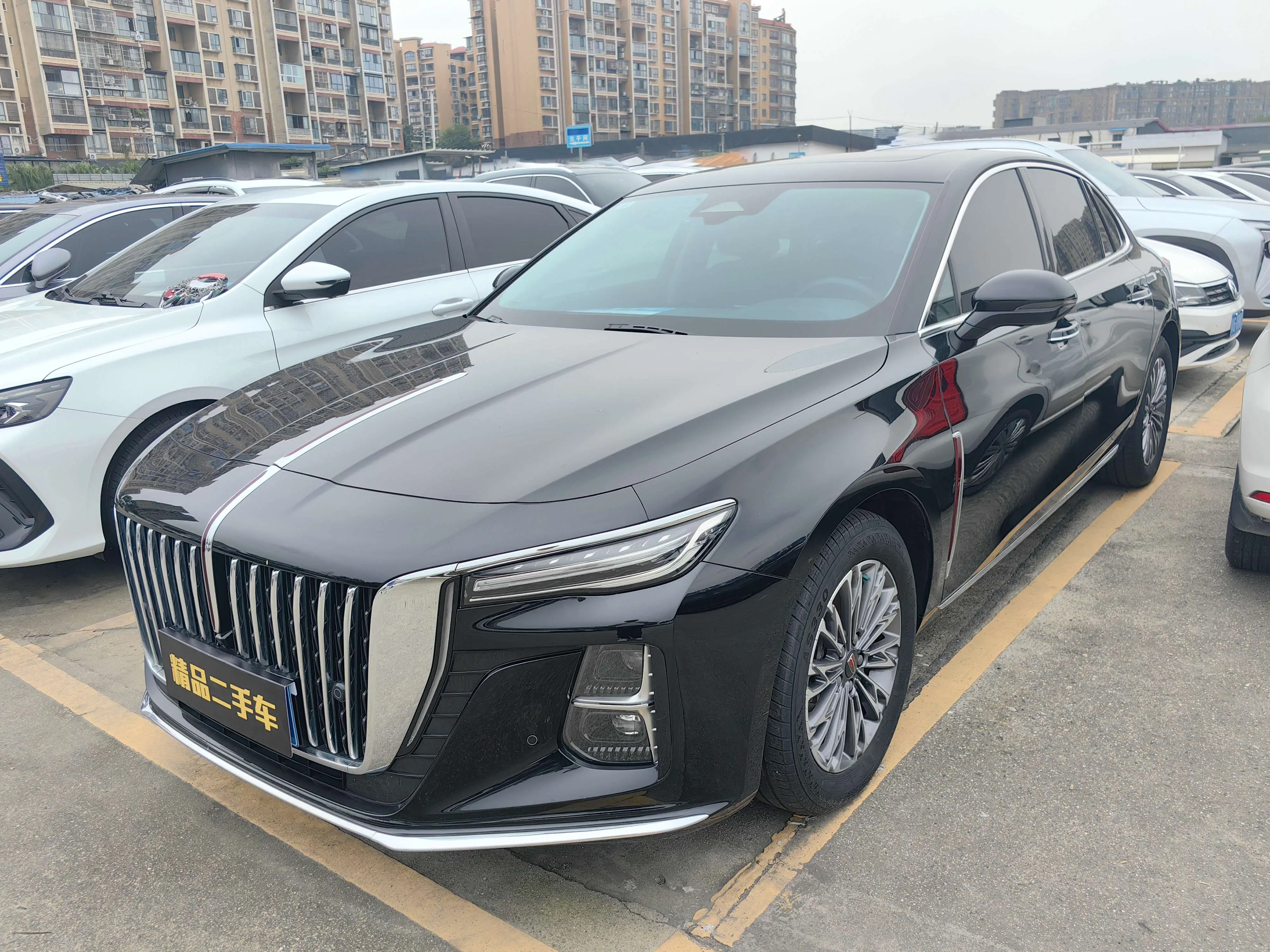 Hongqi H5  из Китая