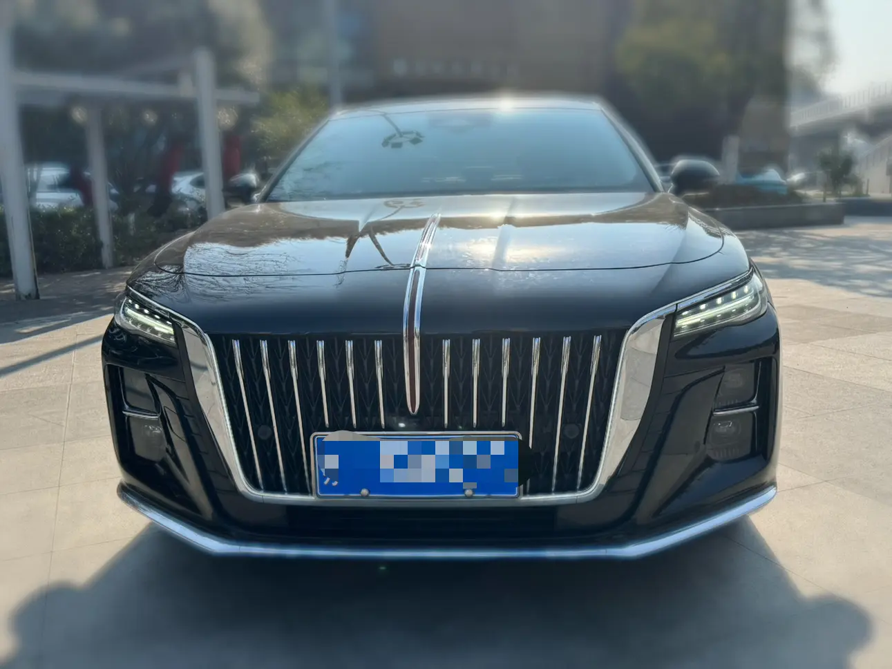 Hongqi H5  из Китая