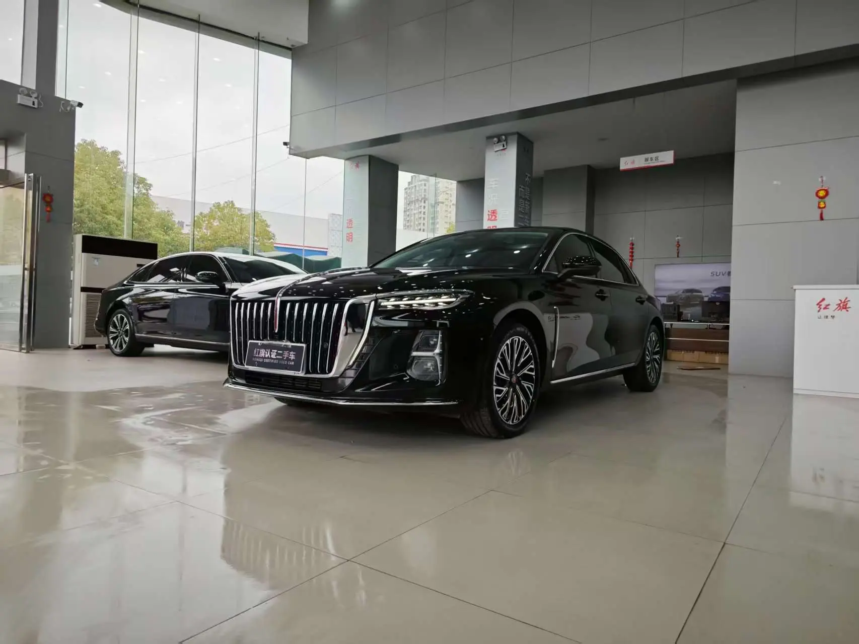 Hongqi H5  из Китая