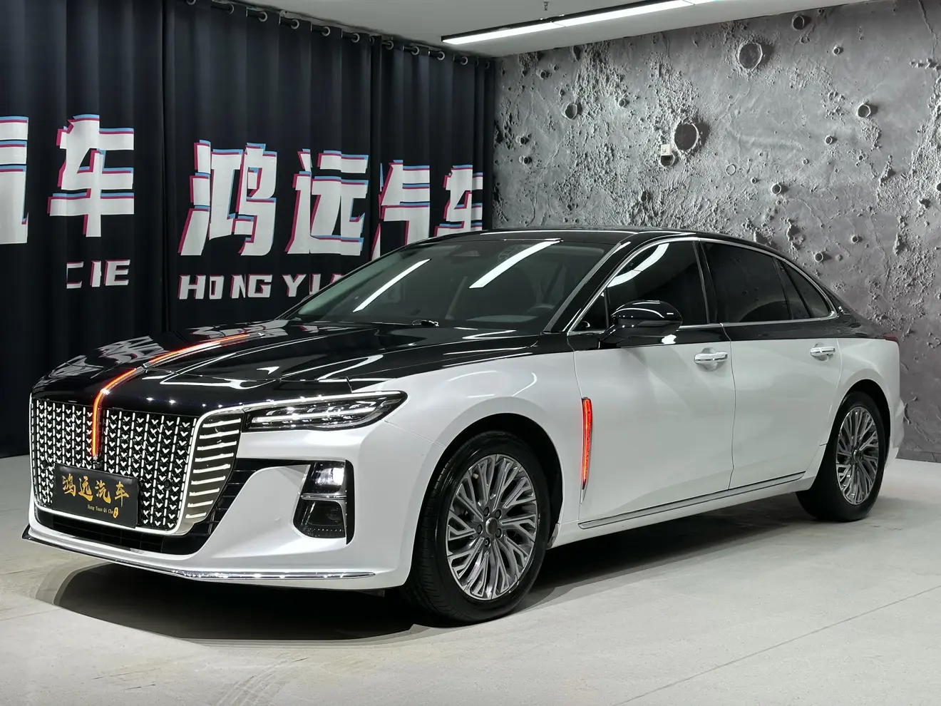 Hongqi H5  из Китая