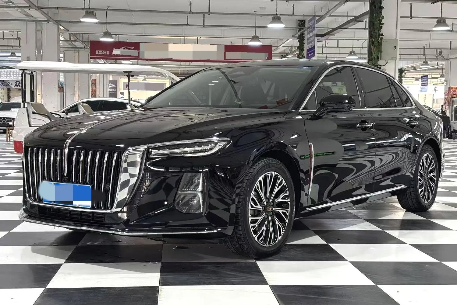 Hongqi H5  из Китая