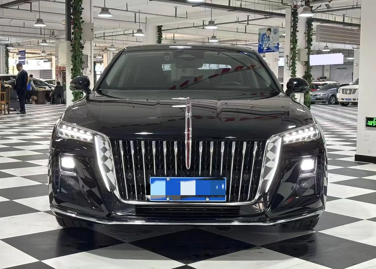 Hongqi H5  из Китая