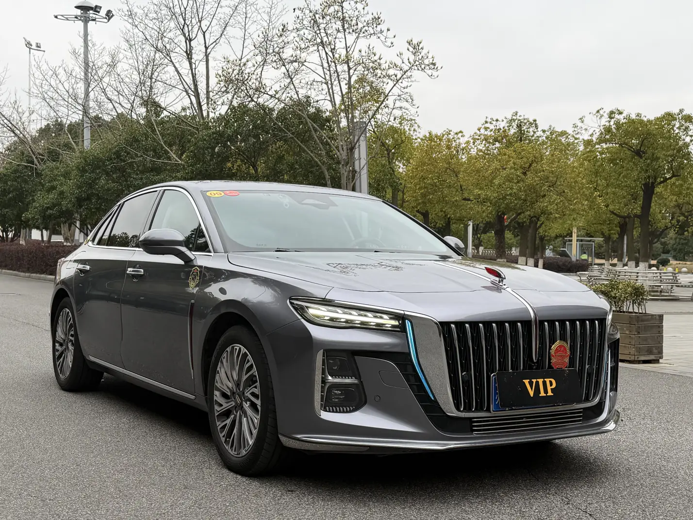 Hongqi H5  из Китая