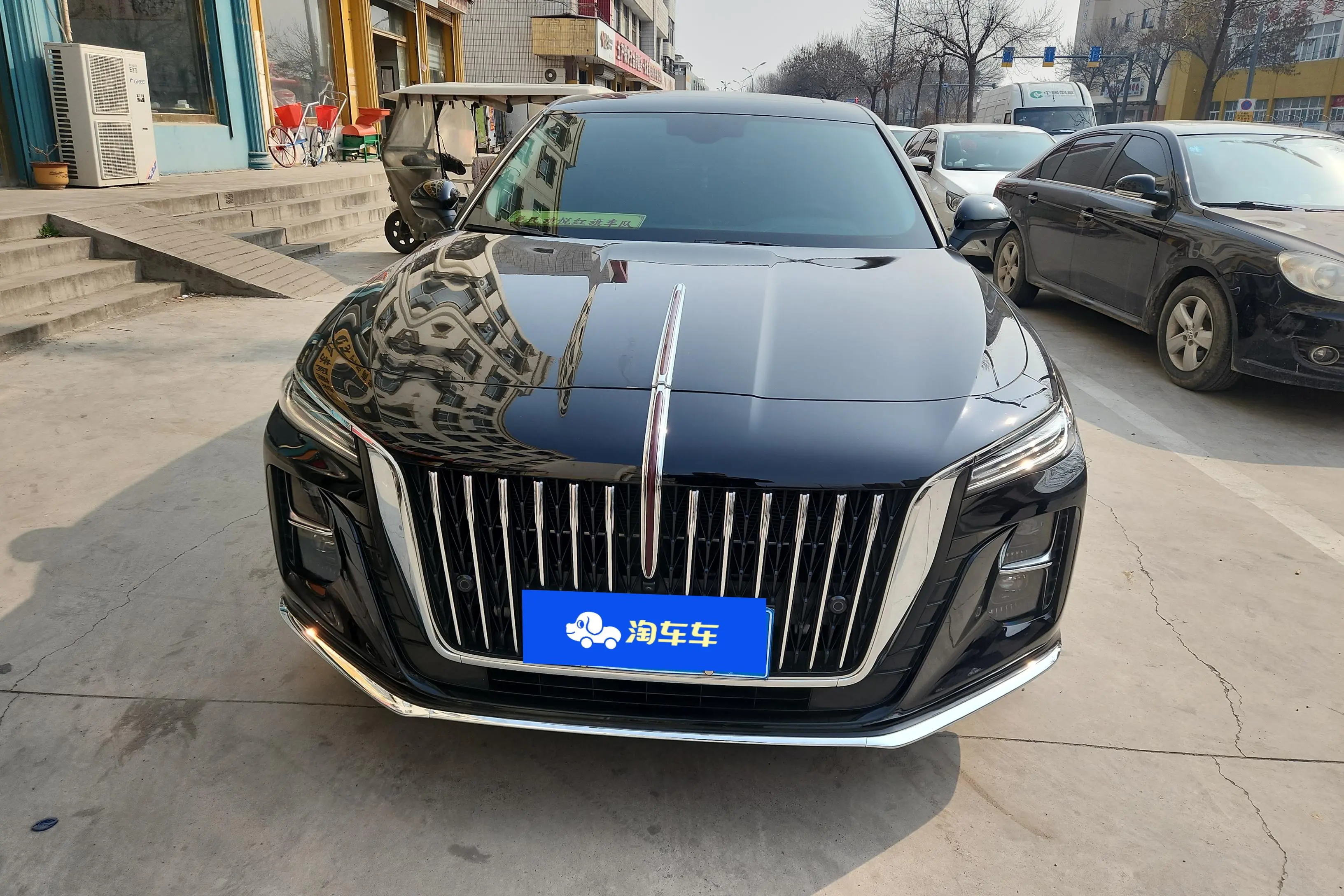 Hongqi H5  из Китая