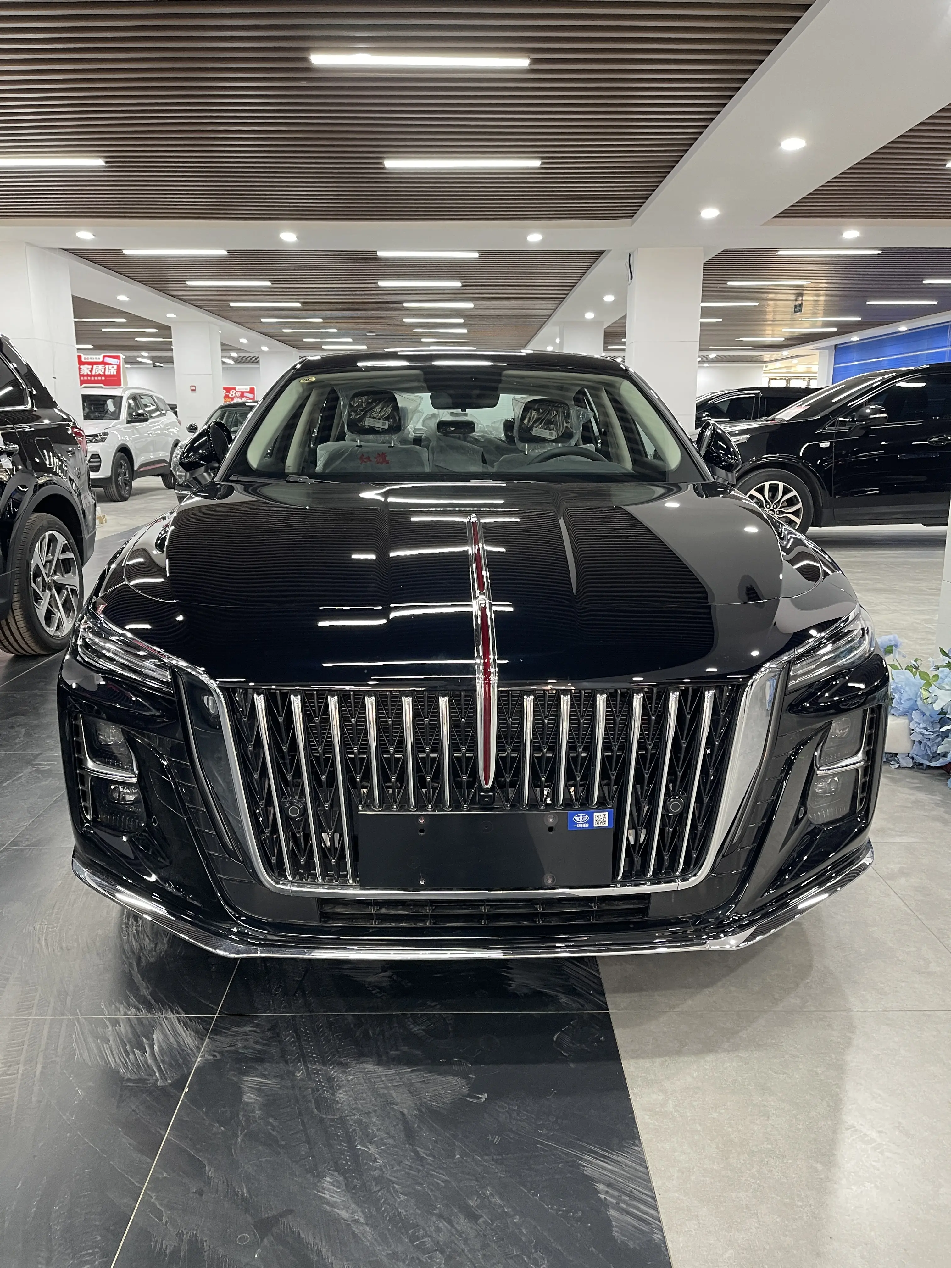 Hongqi H5  из Китая