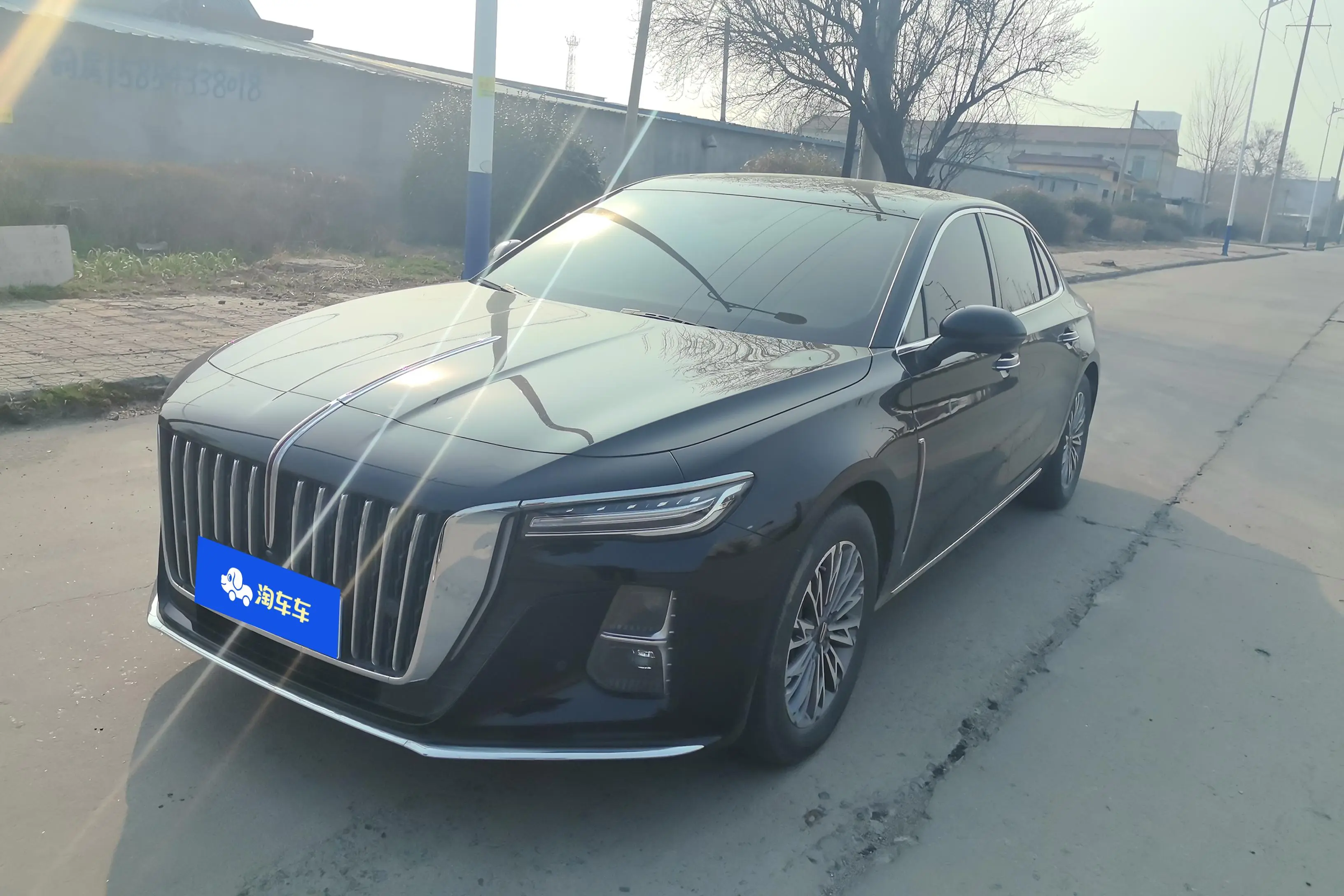 Hongqi H5  из Китая