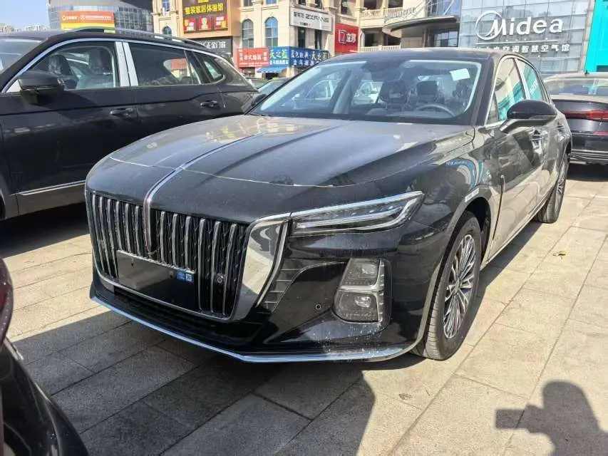 Hongqi H5  из Китая