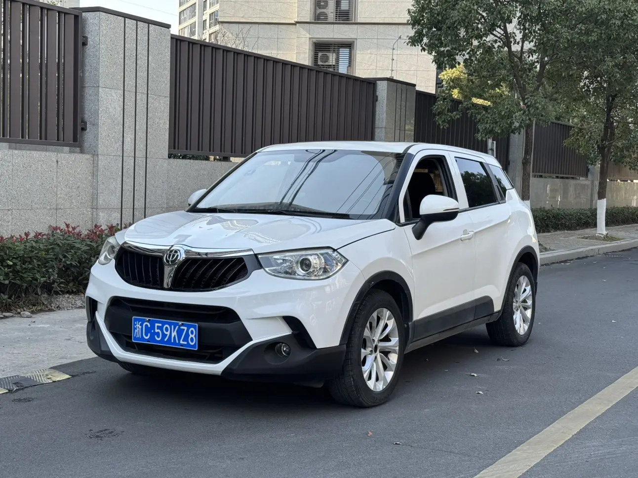 Brilliance China V3