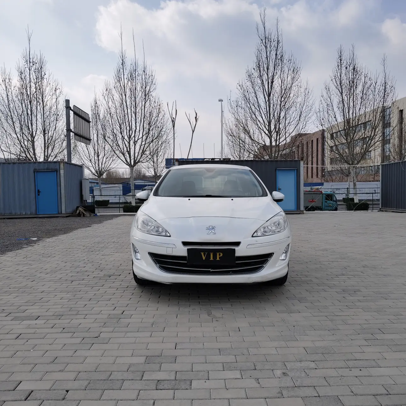 Peugeot 408  из Китая