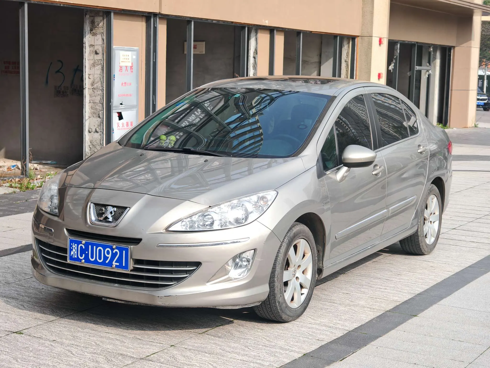 Peugeot 408  из Китая