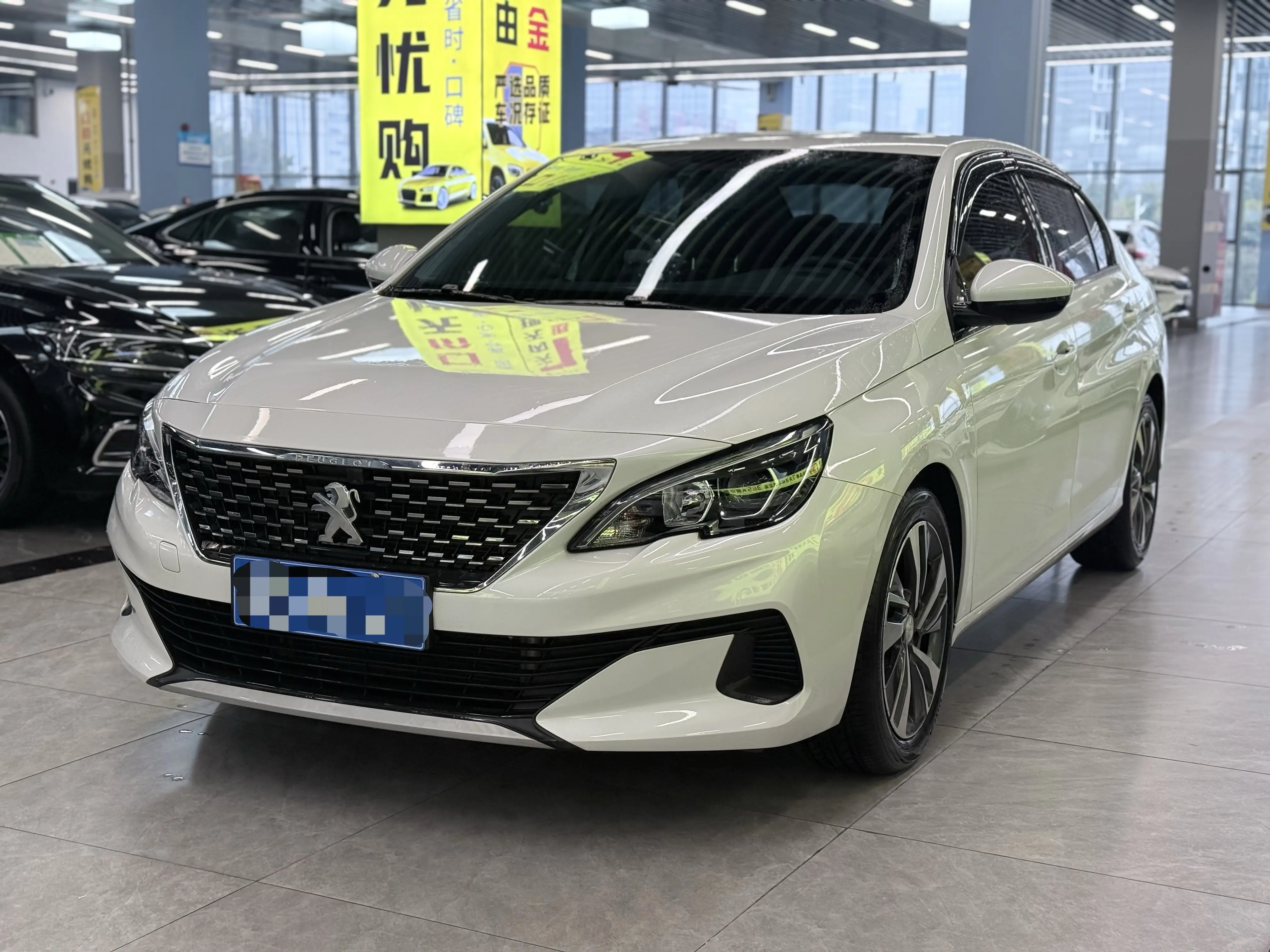 Peugeot 408