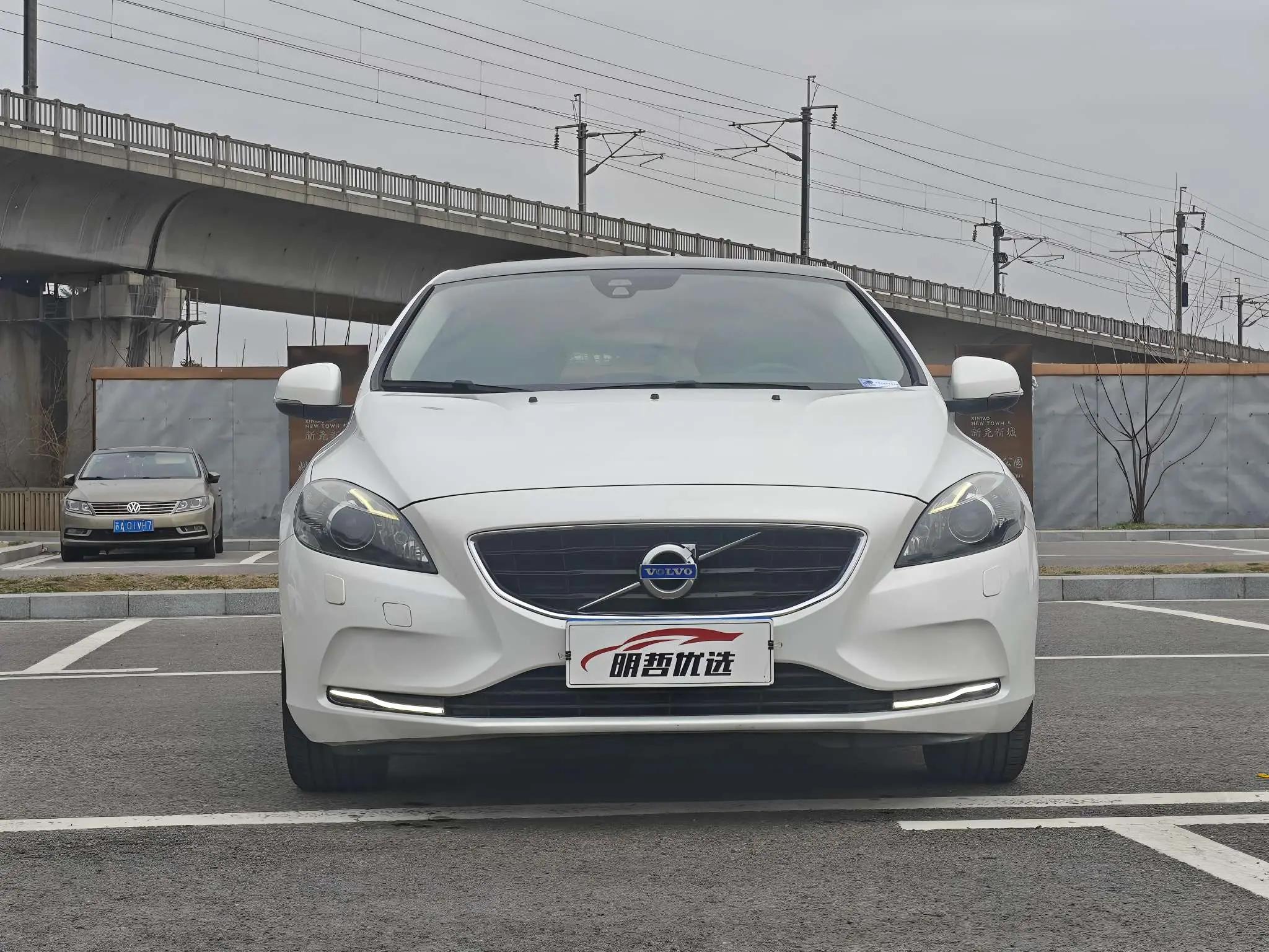 Volvo V40  из Китая