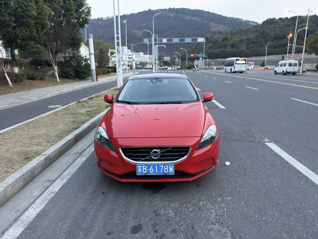 Volvo V40  из Китая