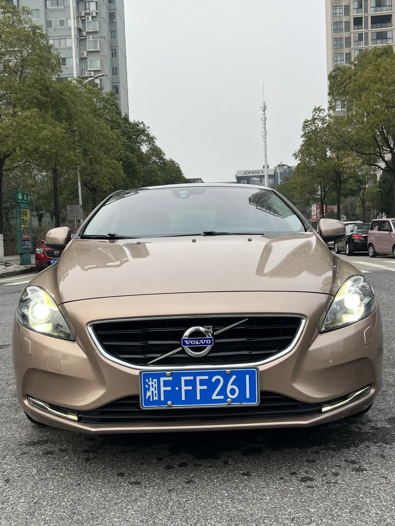 Volvo V40  из Китая