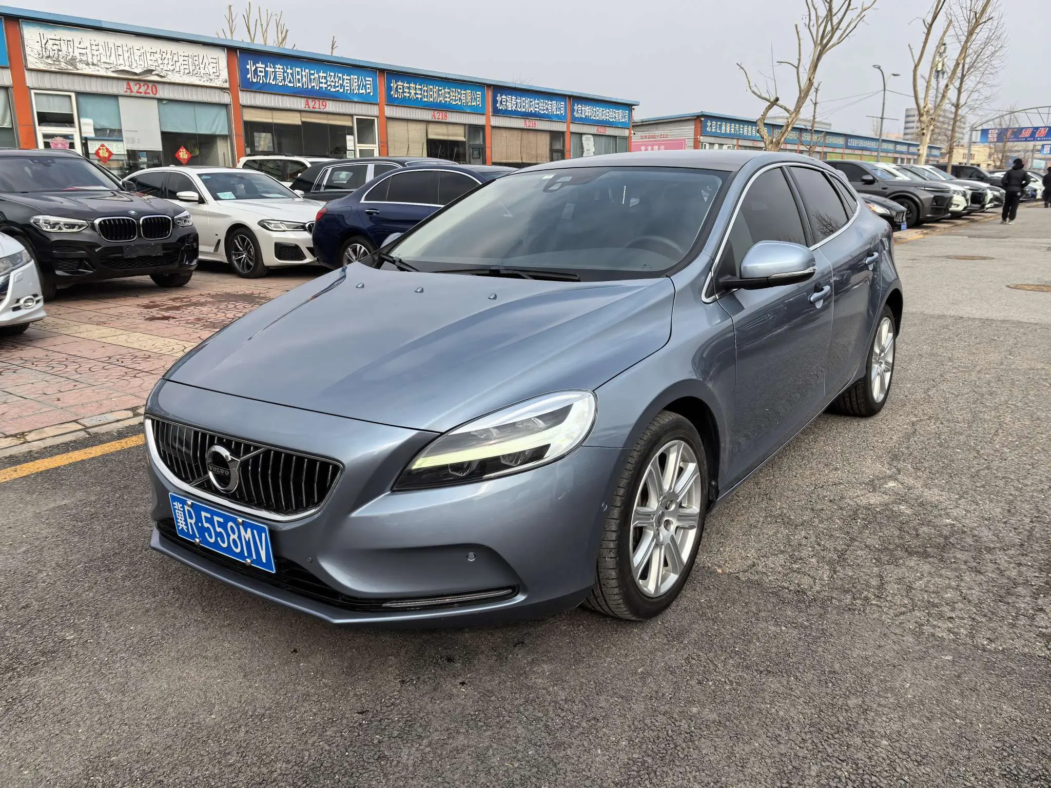 Volvo V40  из Китая