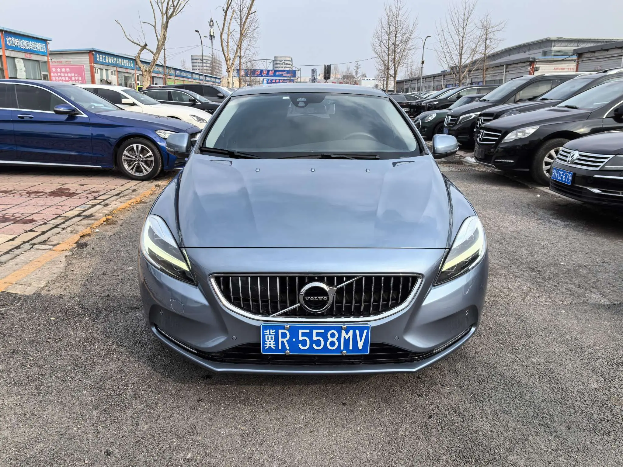 Volvo V40  из Китая