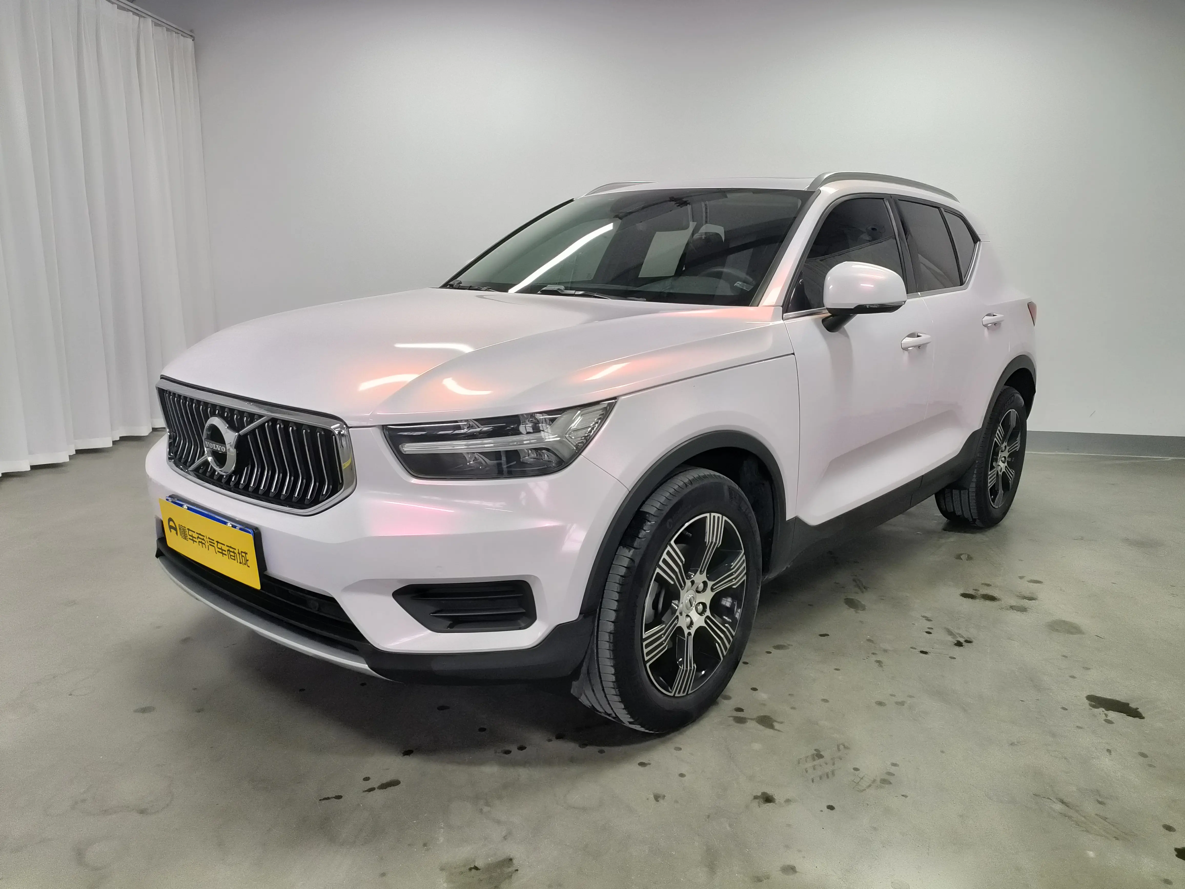 Volvo XC40  из Китая