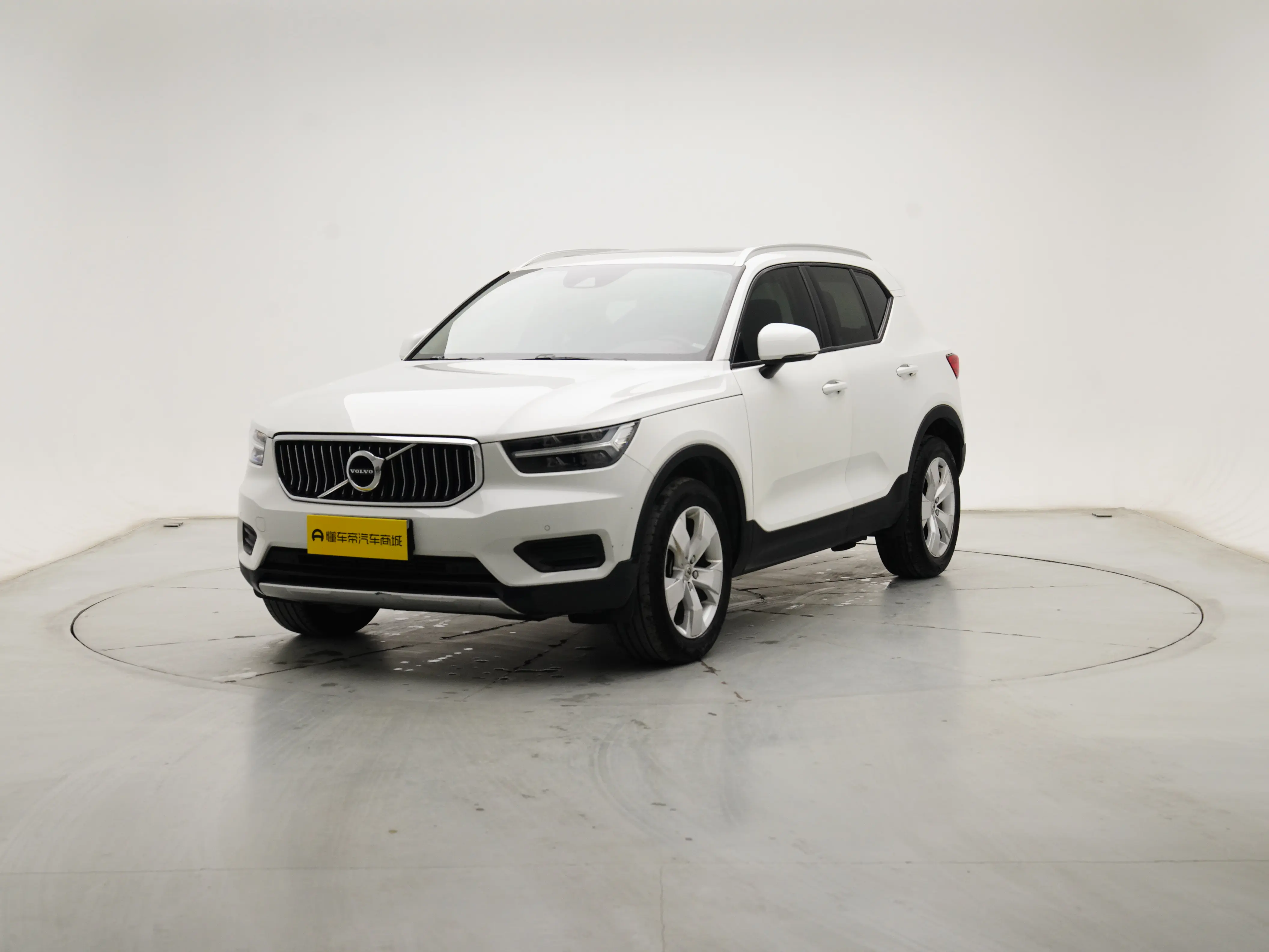Volvo XC40  из Китая