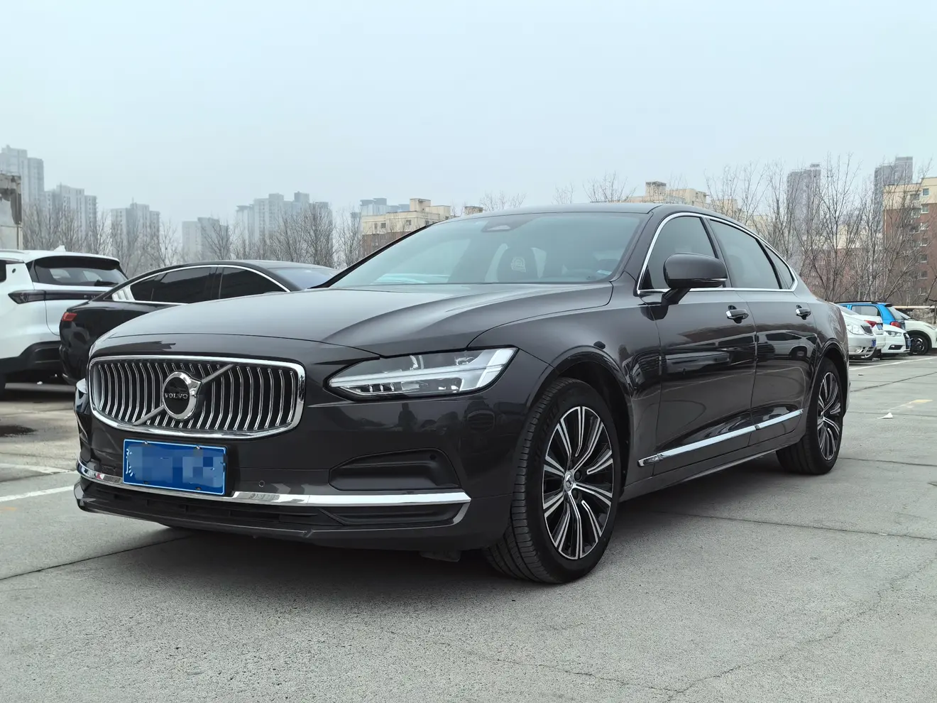 Volvo S90