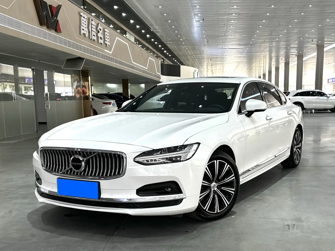 Volvo S90
