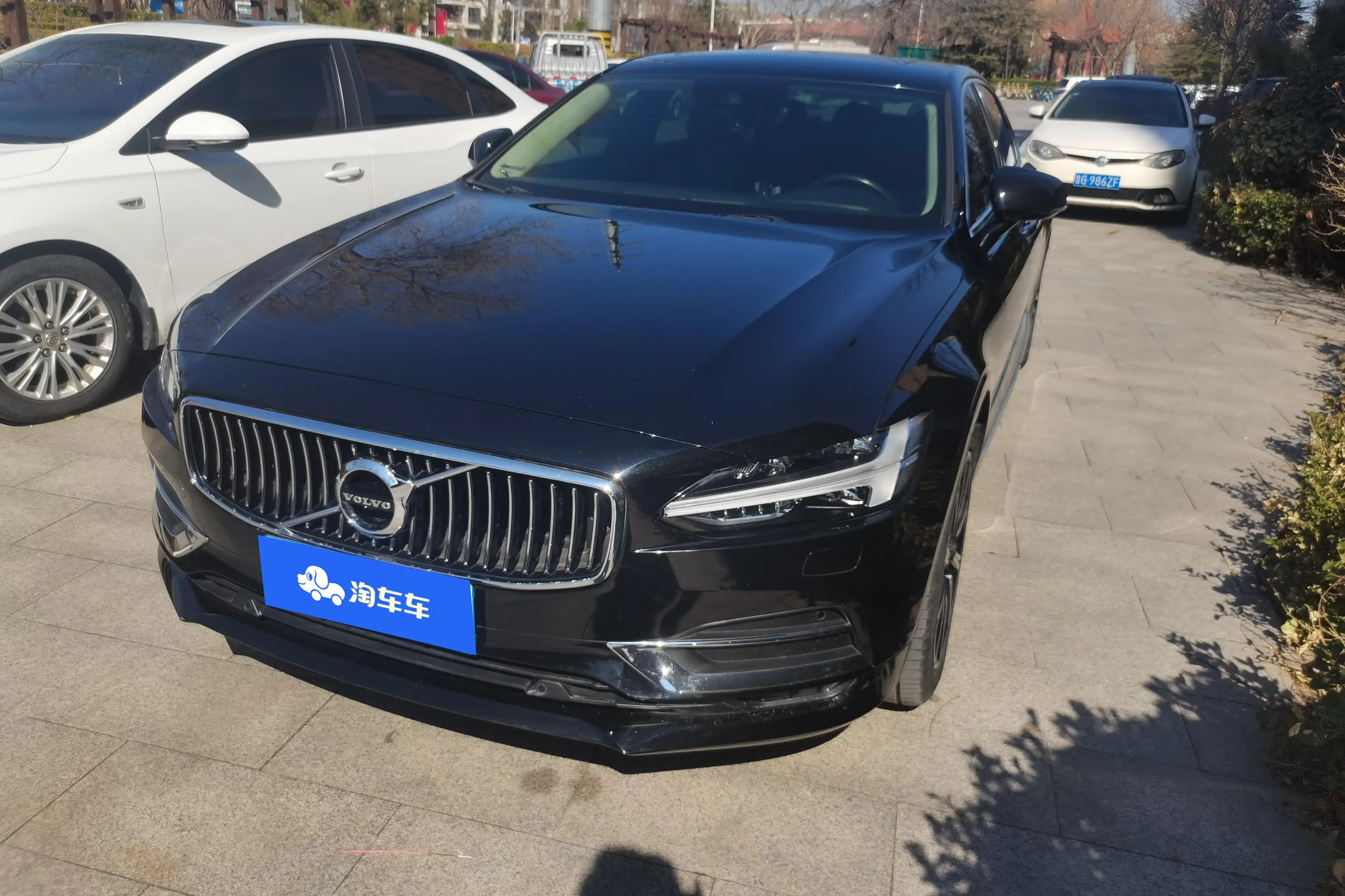 Volvo S90