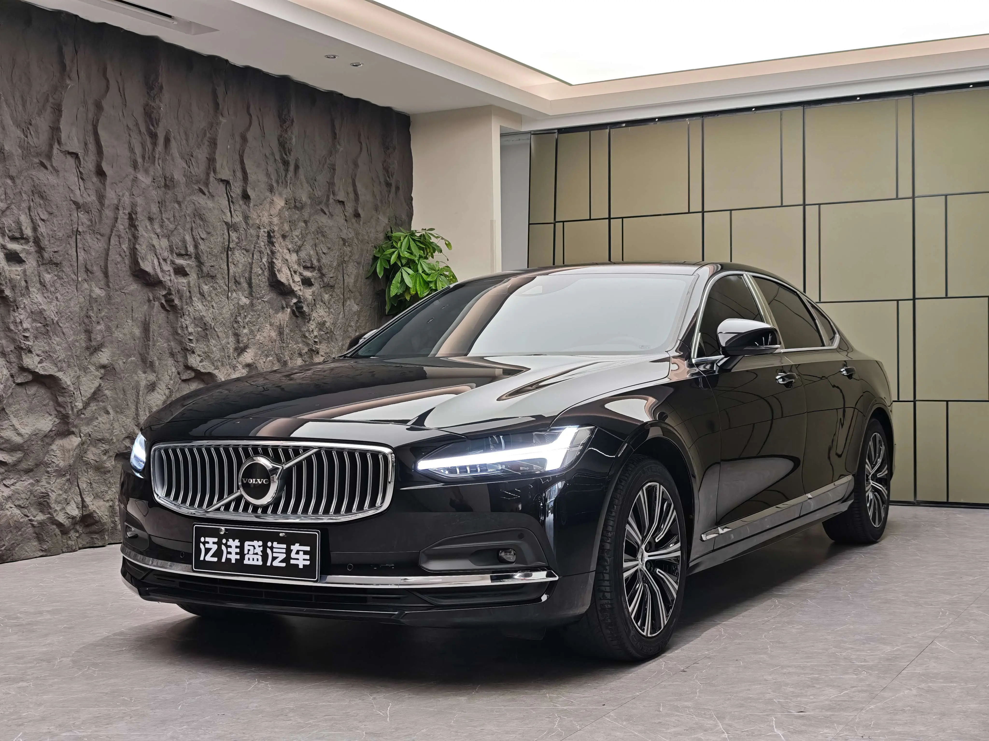 Volvo S90