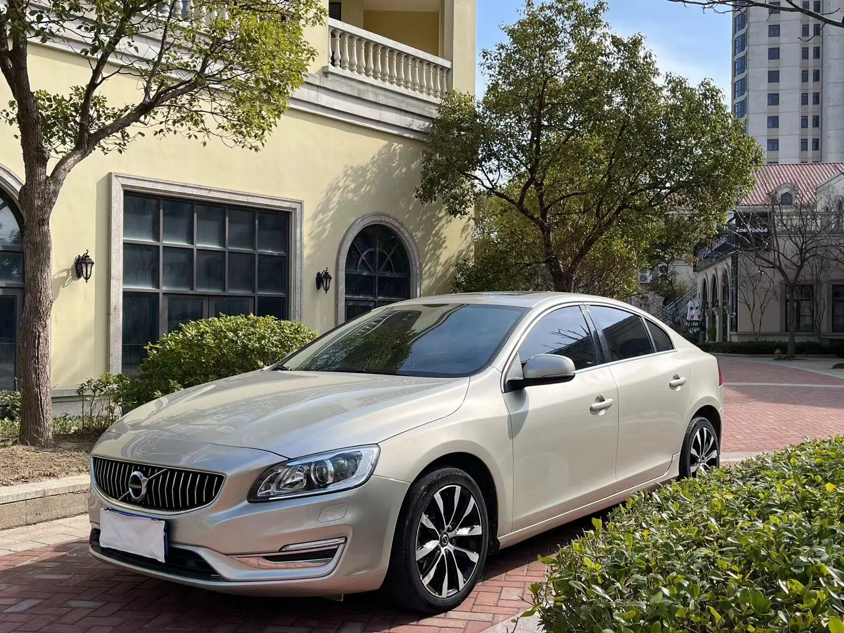 Volvo S60