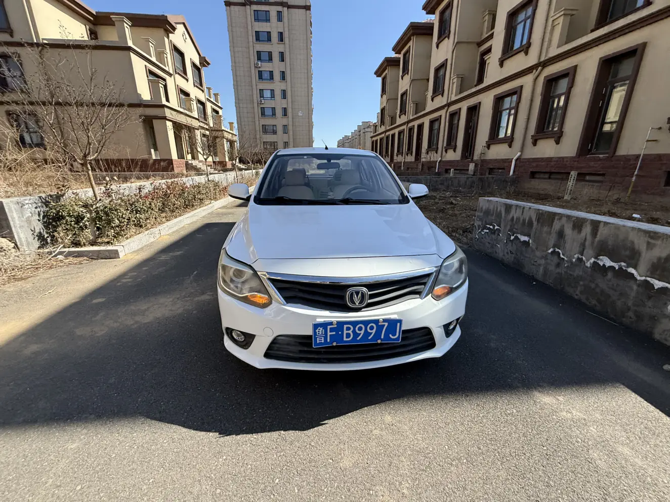 Changan Yuexiang V3  из Китая
