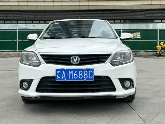 Changan Yuexiang V3  из Китая