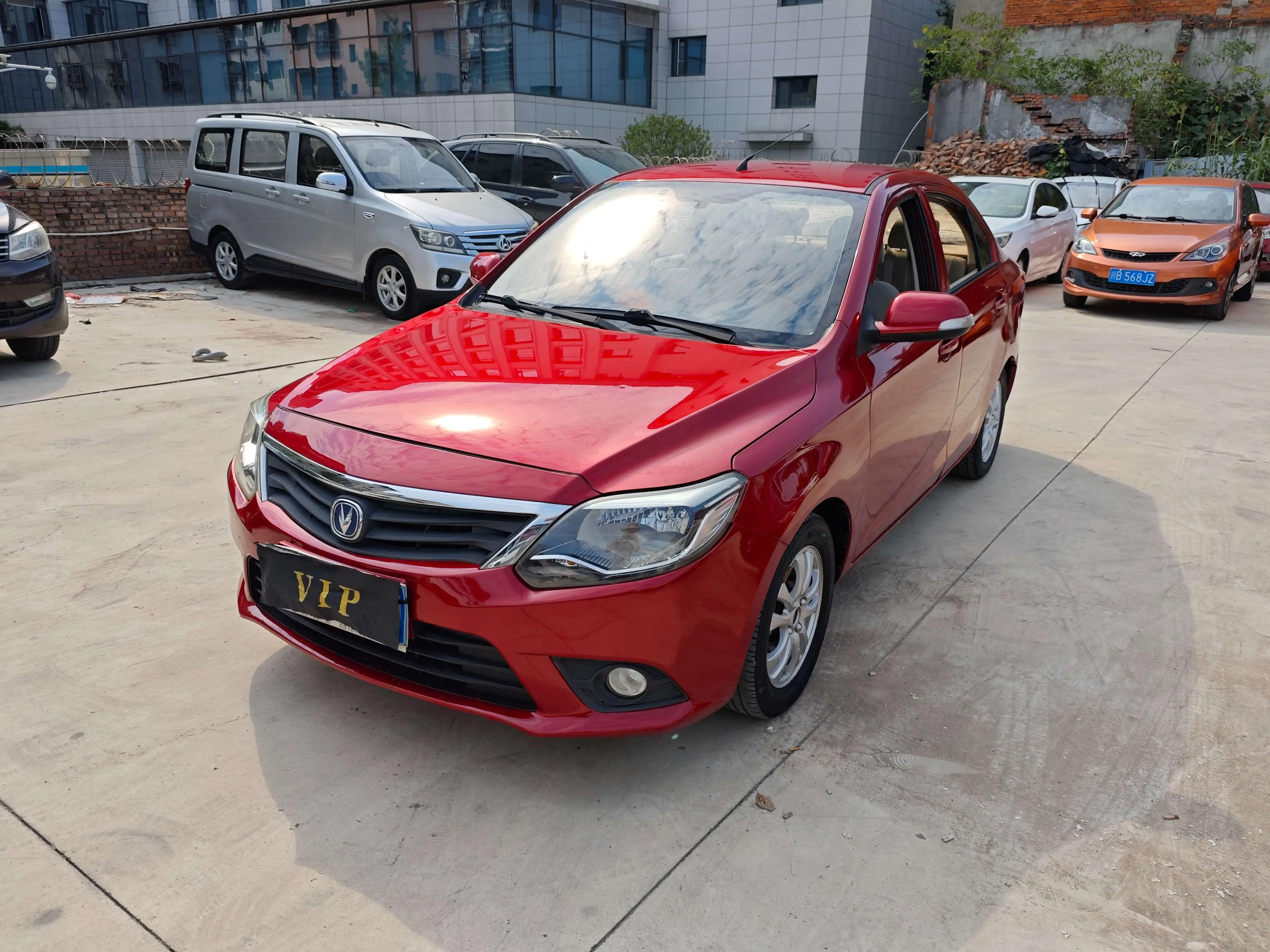 Changan Yuexiang V3  из Китая