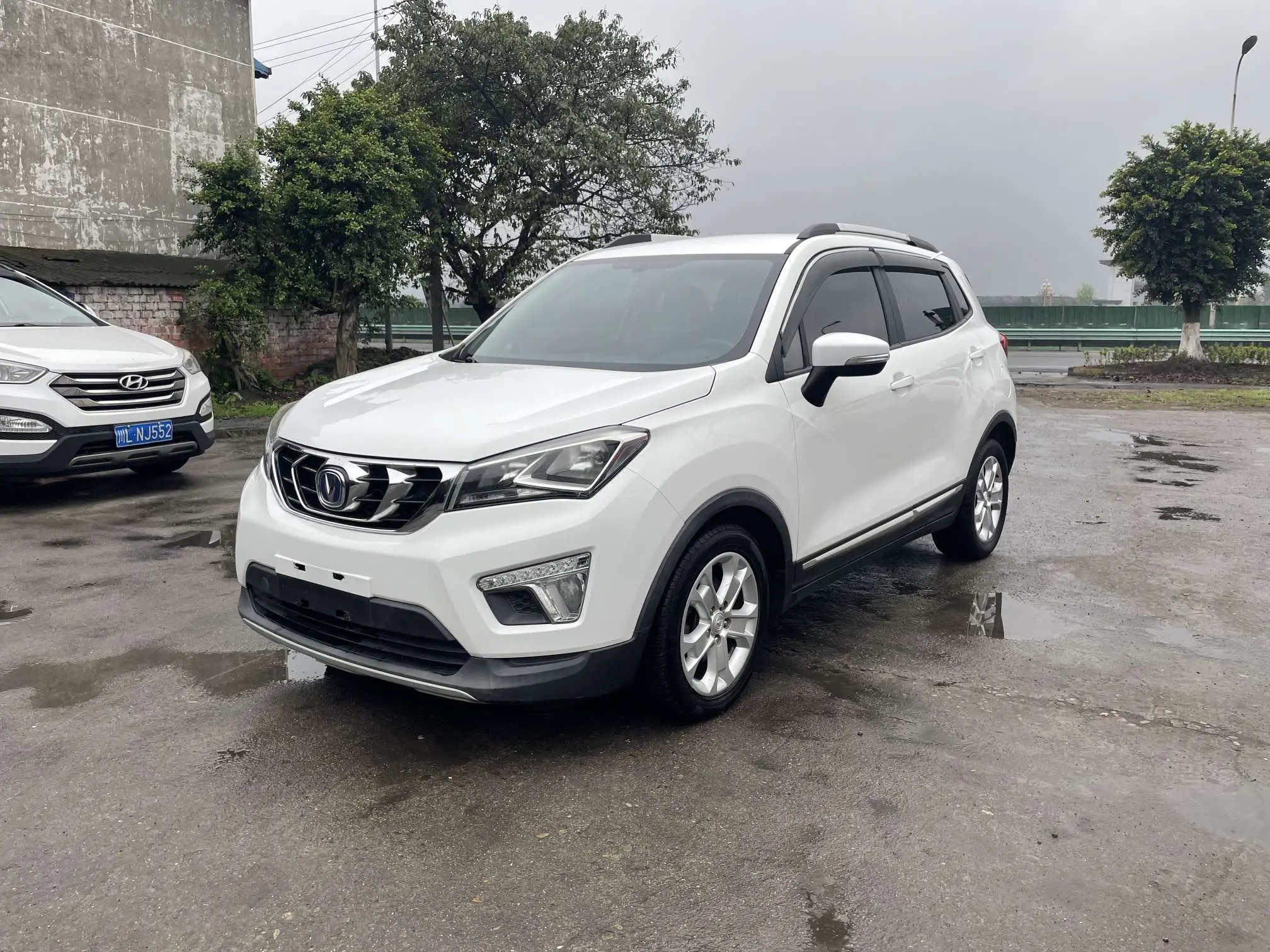 Changan CS15  из Китая