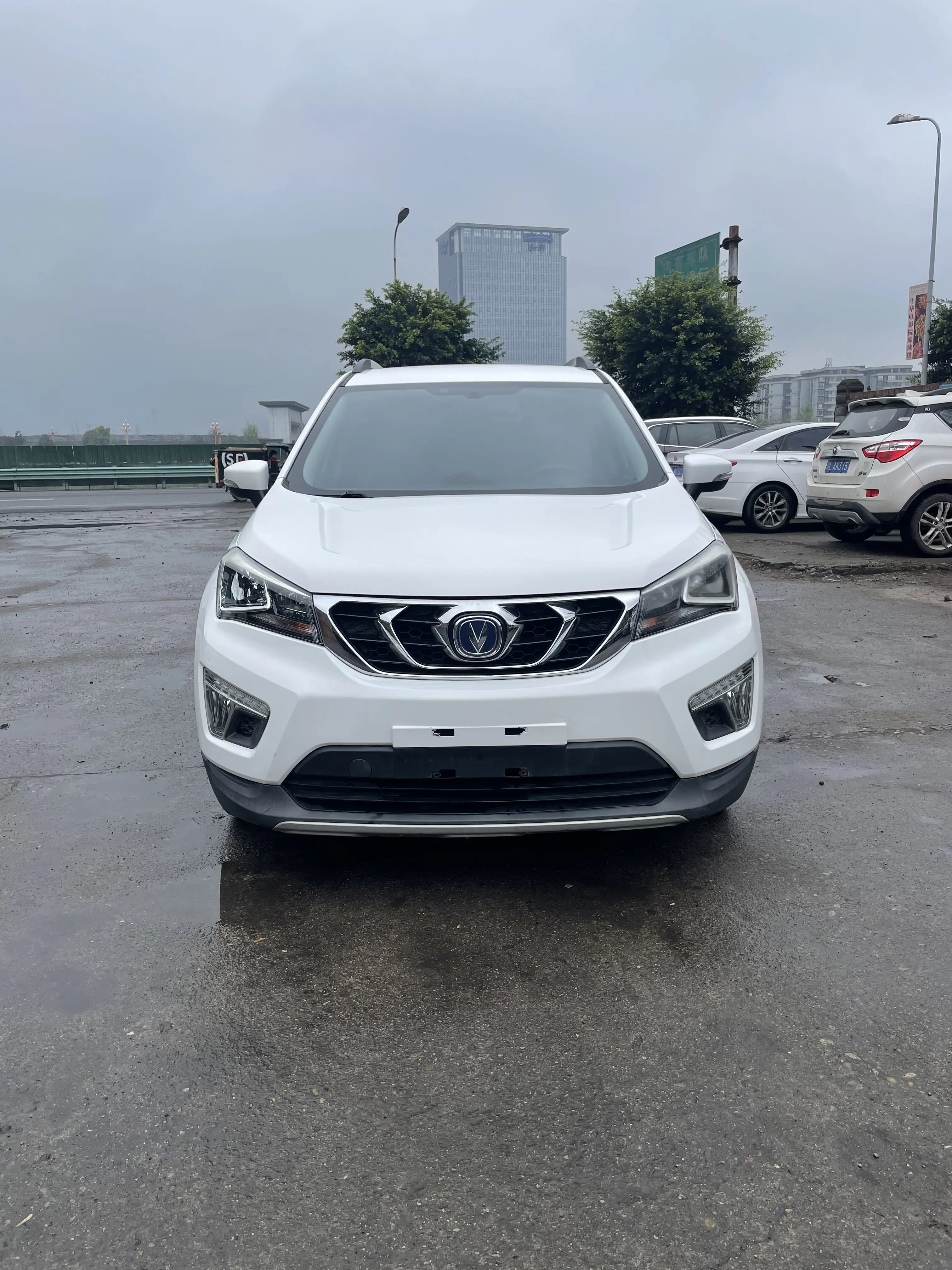 Changan CS15  из Китая