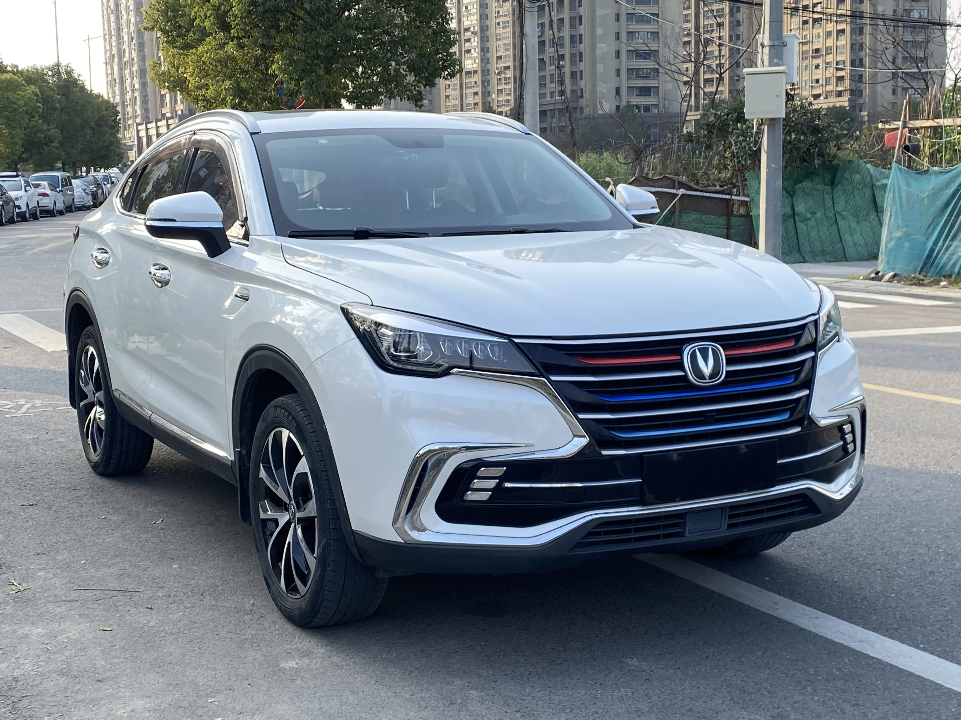 Changan CS85 COUPE  из Китая