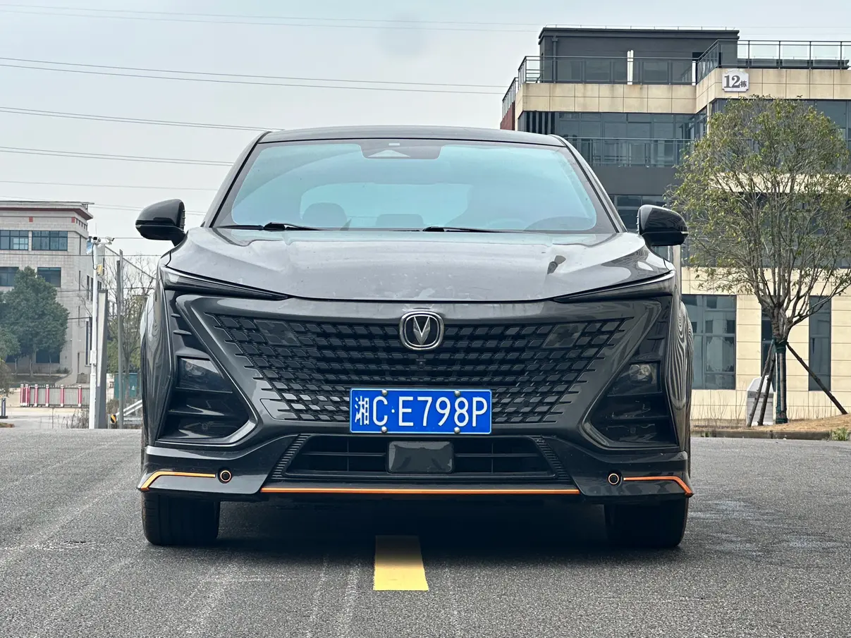 Changan UNI-T  из Китая