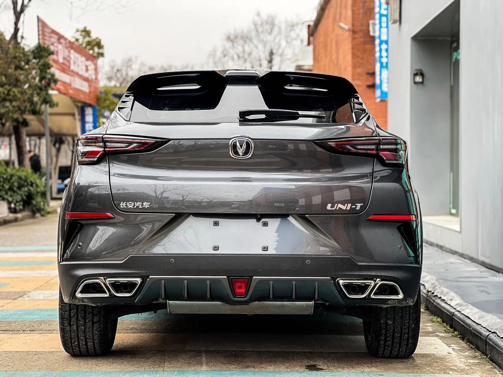 Changan UNI-T  из Китая