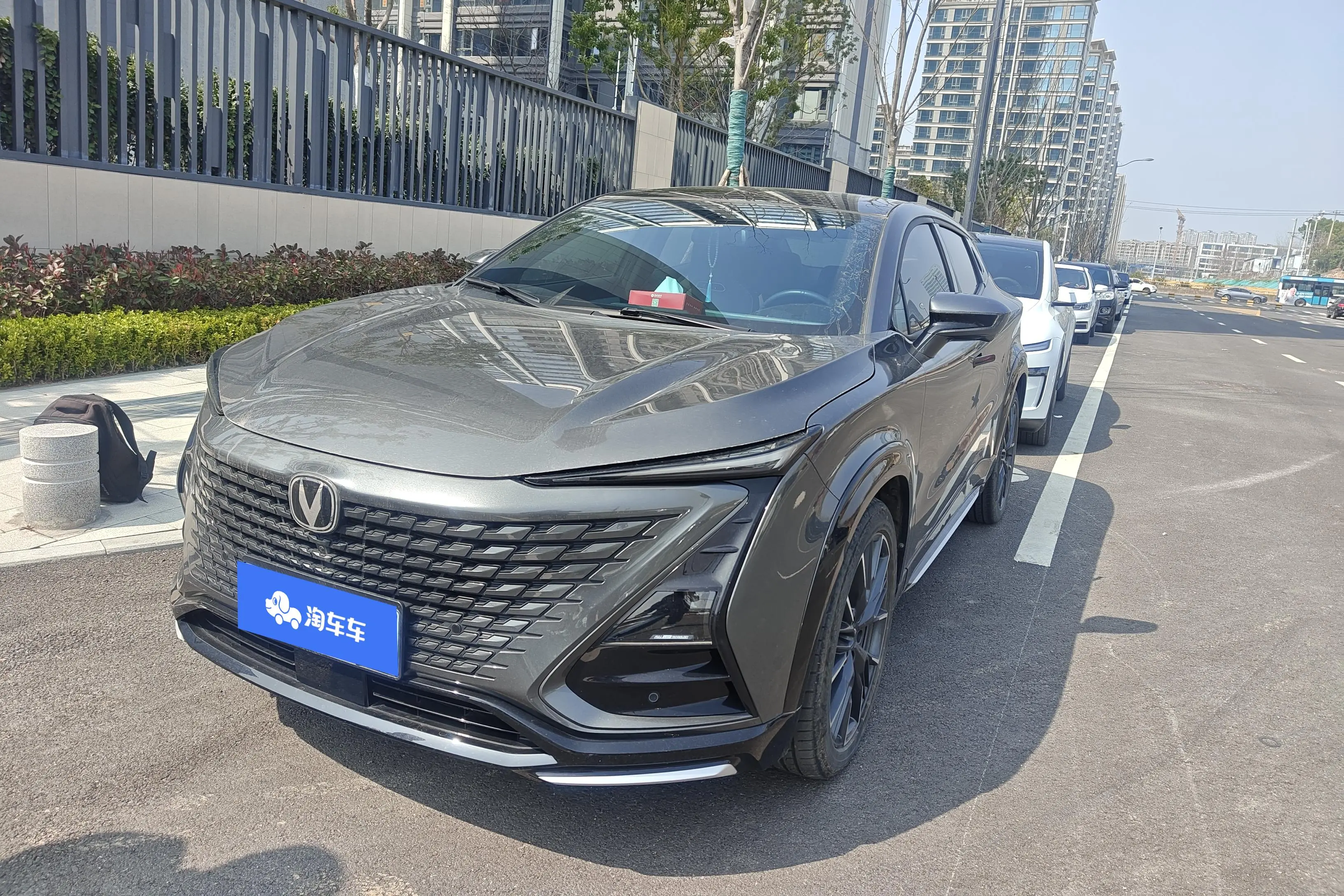 Changan UNI-T  из Китая