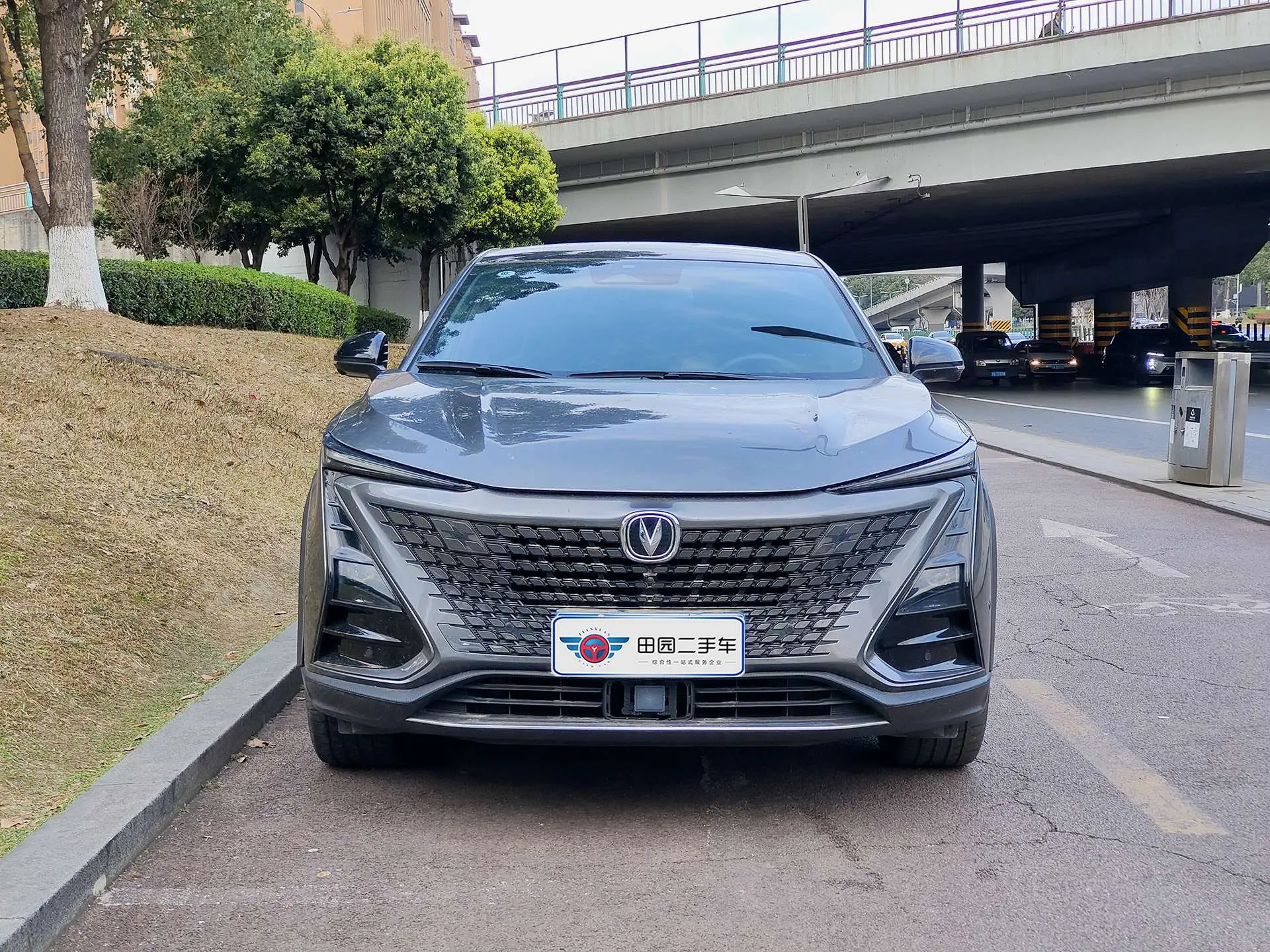 Changan UNI-T  из Китая