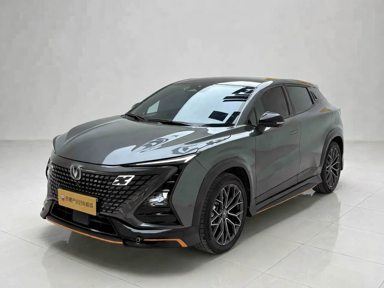 Changan UNI-T  из Китая