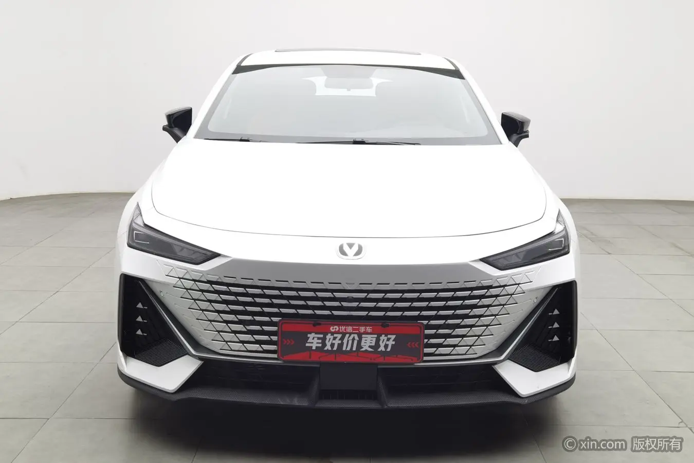 Changan UNI-V  из Китая