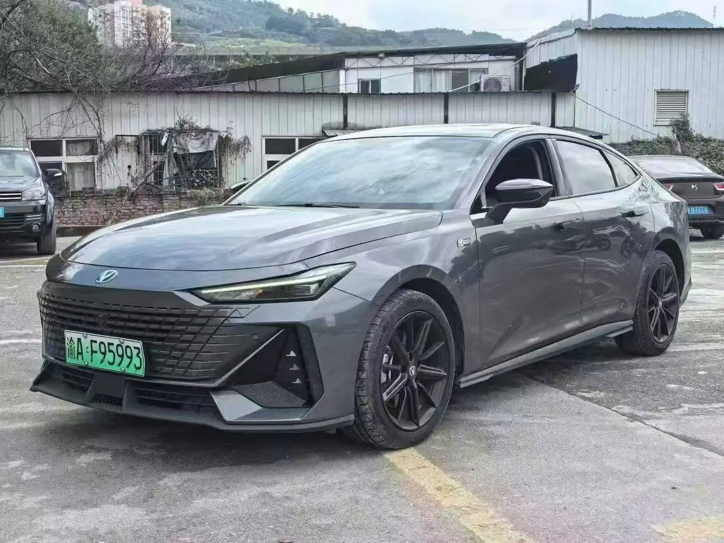 Changan UNI-V  из Китая