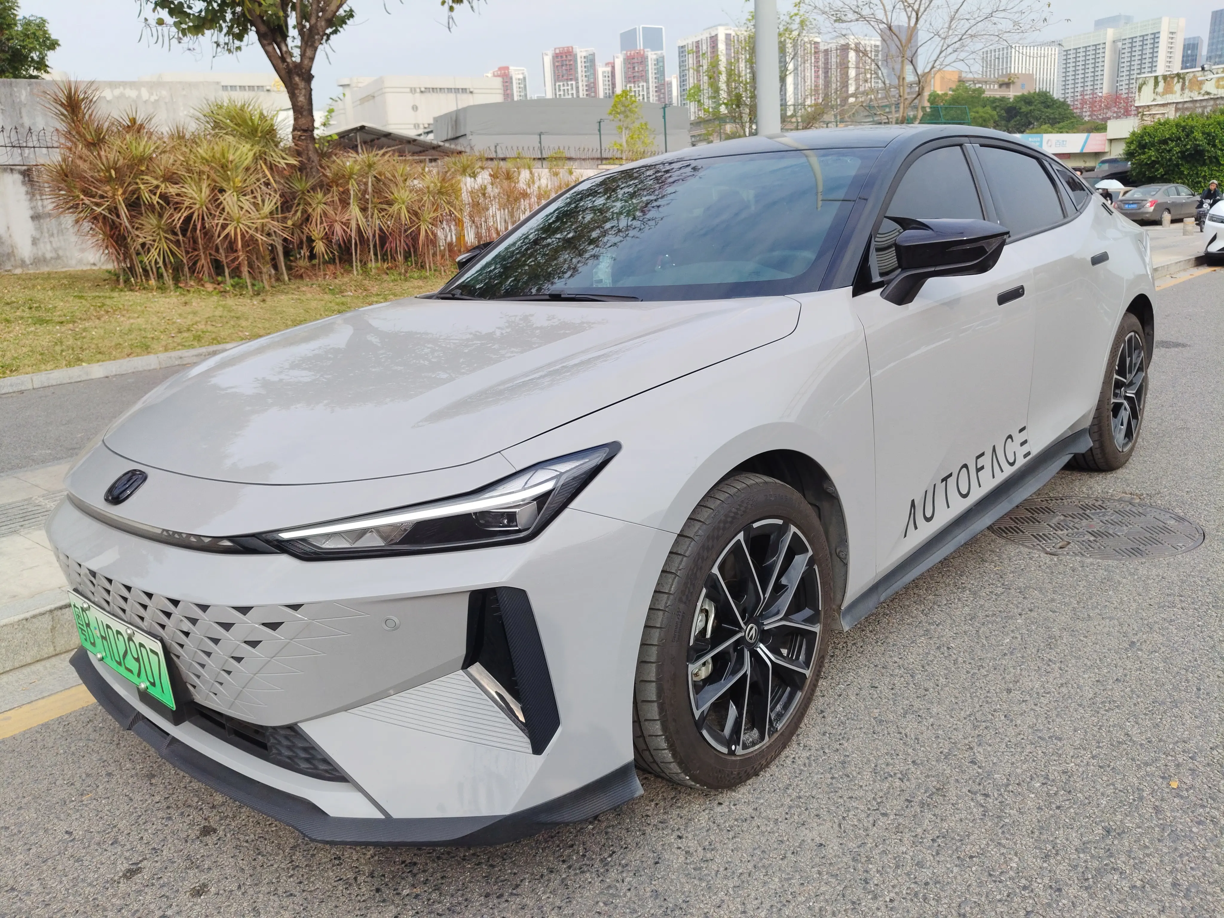 Changan UNI-V  из Китая