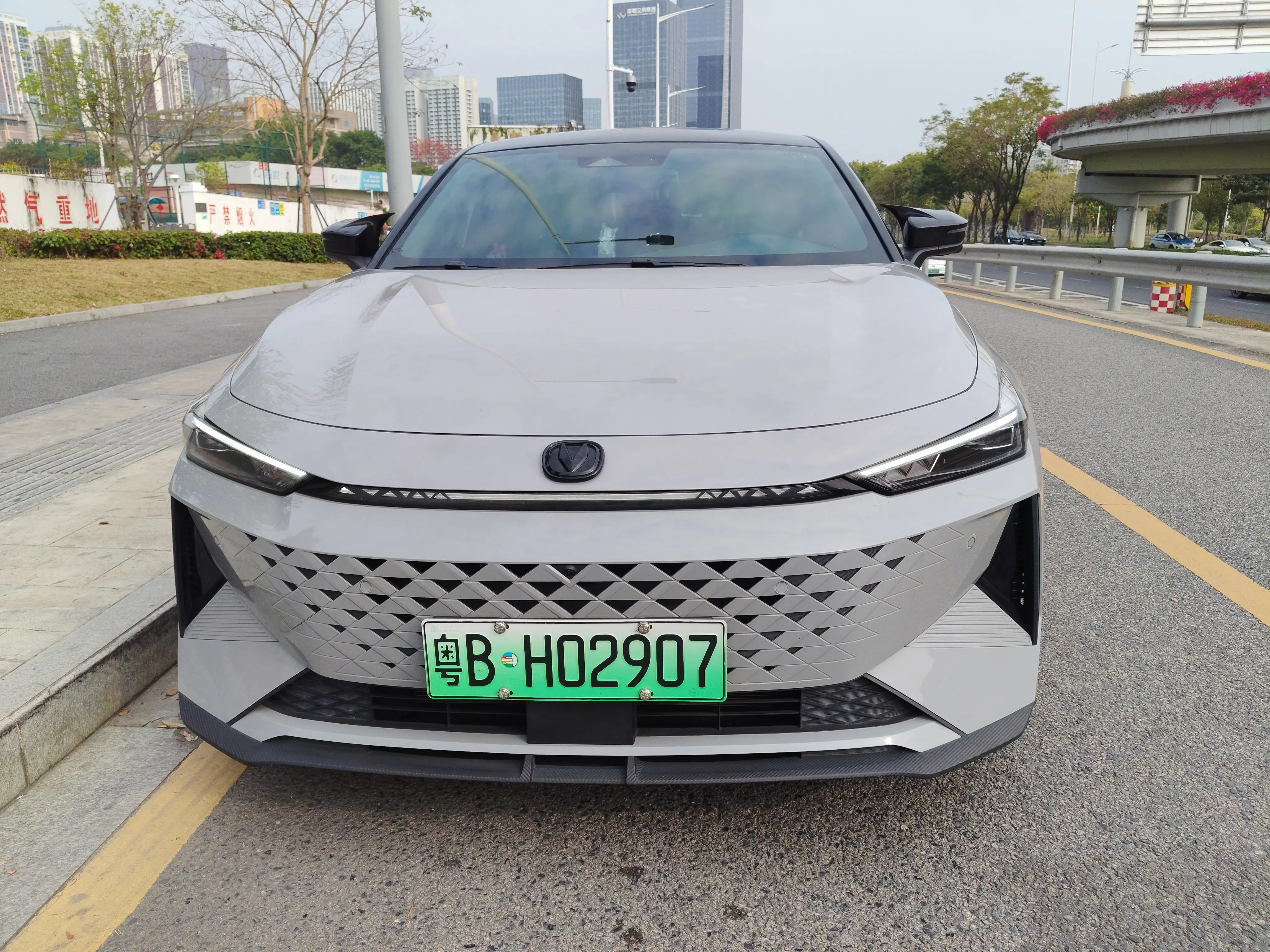 Changan UNI-V  из Китая